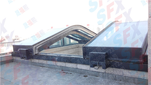 北京某高档住宅开合屋顶群项目